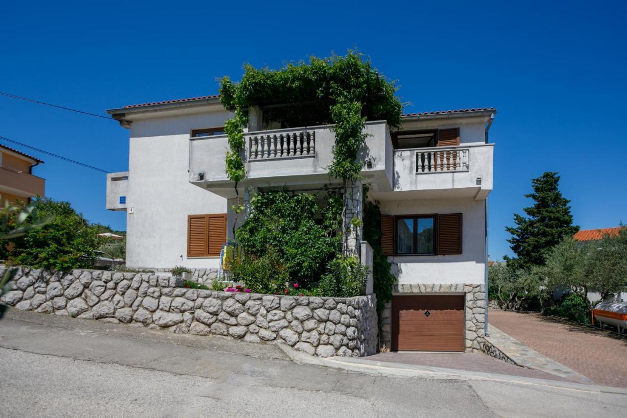 Apartments Jagoda Vrbnik Exterior photo